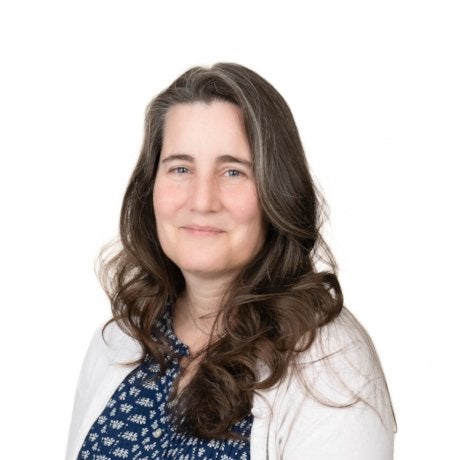headshot of Michelle Singer, Assistant Director of Alumni Engagement, Development & Alumni Relations