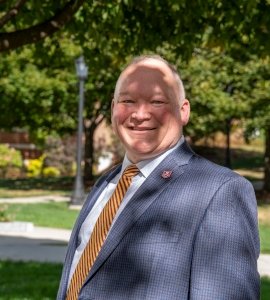 Marc Henderson ’99, M’08